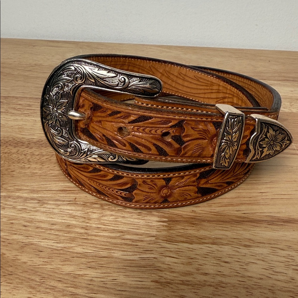 Western tooled Leather Belt with Silver Buckle - Picture 3 of 16